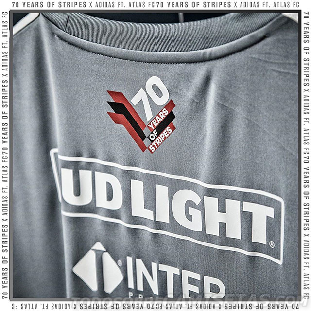 Adidas 70 sales years of stripes